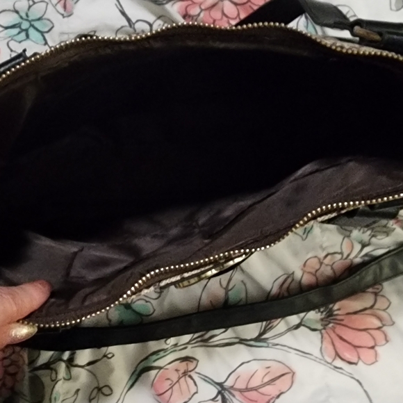 Large Beige and Black Shoulder Bag with Green and Red Stripe - Picture 3 of 4